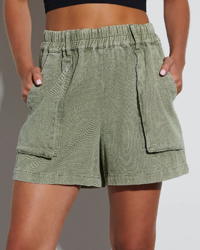 Chic Styles Janessa High Rise Pocketed Shorts