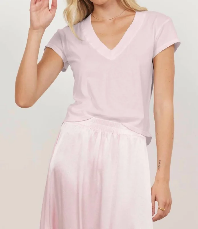 Day-To-Night Styles Suri Organic Deep V Tee In Peony