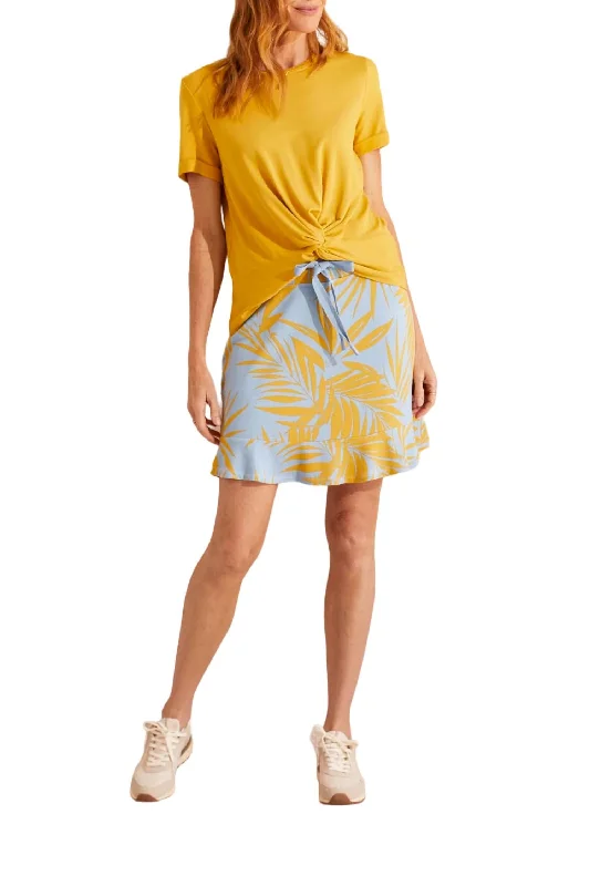 Fashion Forward Knot-Hem Roll Tee In Bright Gold