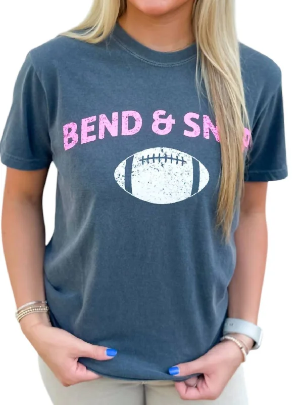 Women's Fashion Hotspots Bend And Snap Football Tee In Charcoal