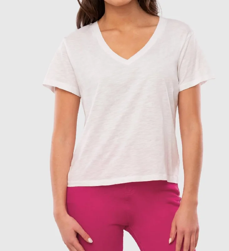 Lighten Up With Nordic Styles Slub V-Neck Tee In White