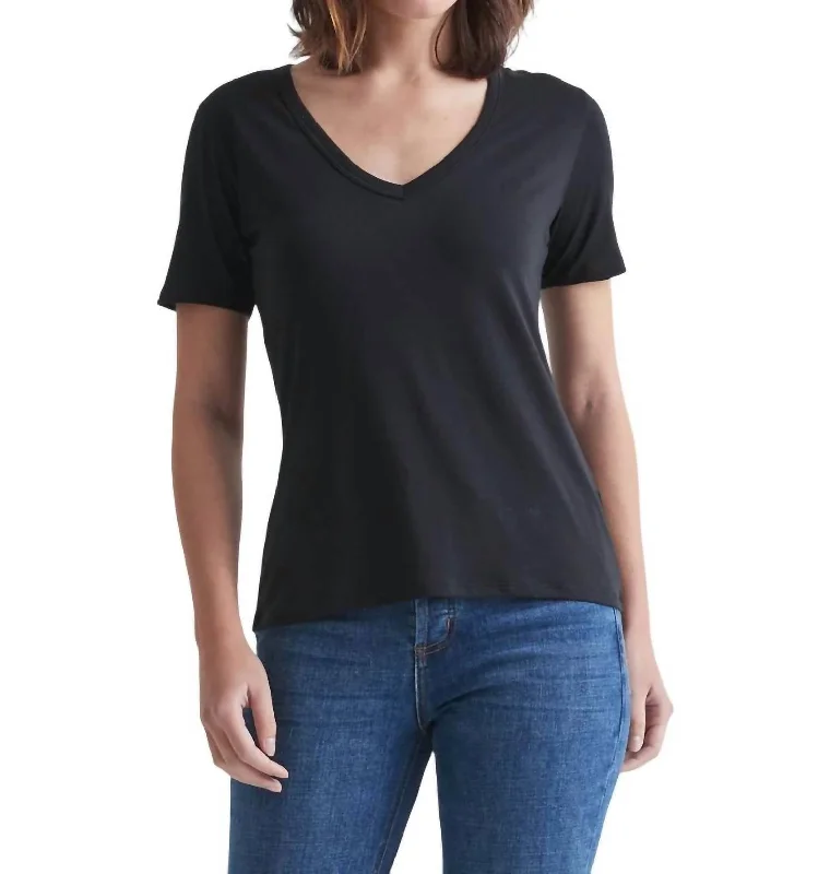 Relaxed Style Dura-Soft V-Neck Tee In Black