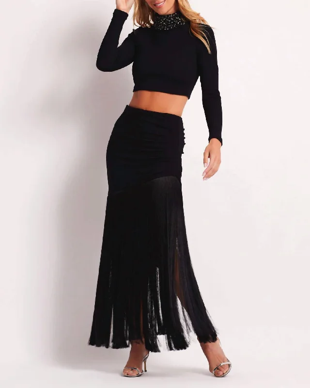 Contemporary Chic Knit Fringe Trim Midi Skirt In Black